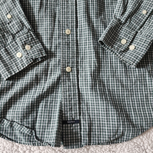 Nautica mens button down size L - Picture 2 of 5